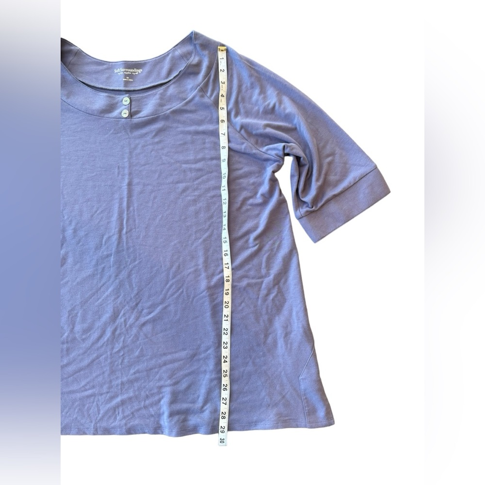 Soft Surroundings Short Sleeved Top Size 2XL Periwinkle Purple Buttons Very Soft - Picture 4 of 5
